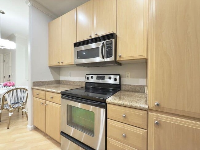 Building Photo - 801 S Winchester Blvd