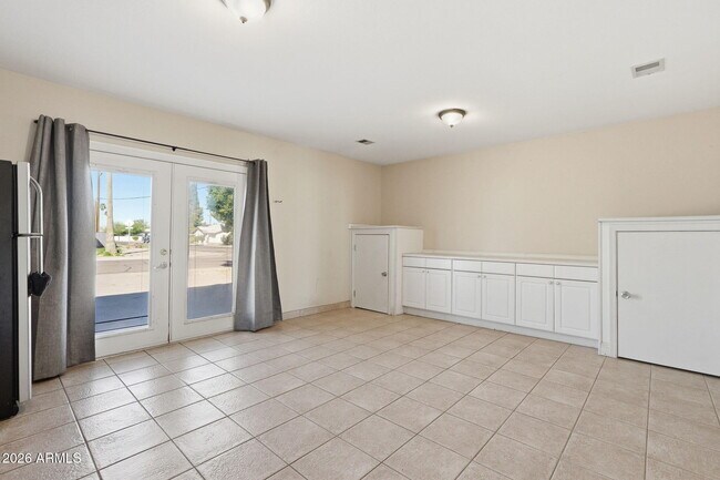 Building Photo - 2503 S Jentilly Ln