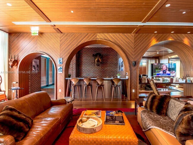 Building Photo - 1300 S Miami Ave