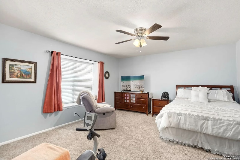 Building Photo - 16514 Springhill Dr
