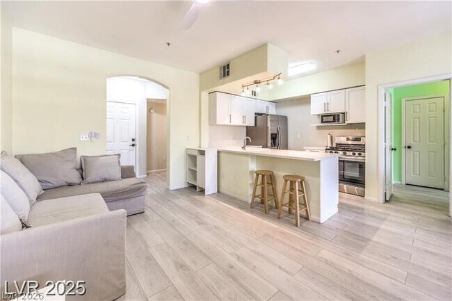 Building Photo - 7167 S Durango Dr