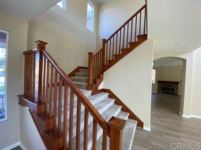 Building Photo - 2330 Douglaston