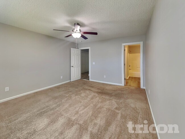 Building Photo - 5204 Halverson Ct