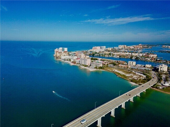 Building Photo - 675 S Gulfview Blvd