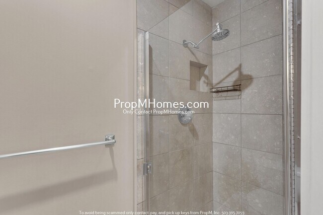 Building Photo - Sleek + Stylish Four Bedroom Escape in Palisades! DEPOSIT SPECIAL