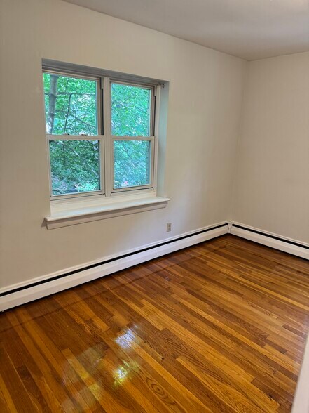 Building Photo - 1400 Commonwealth Ave