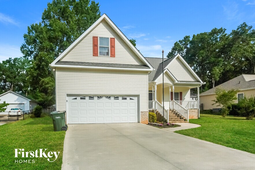 Building Photo - 376 Stonehaven Ct SW