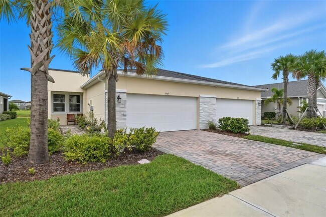 Building Photo - 5989 Timberdale Ave