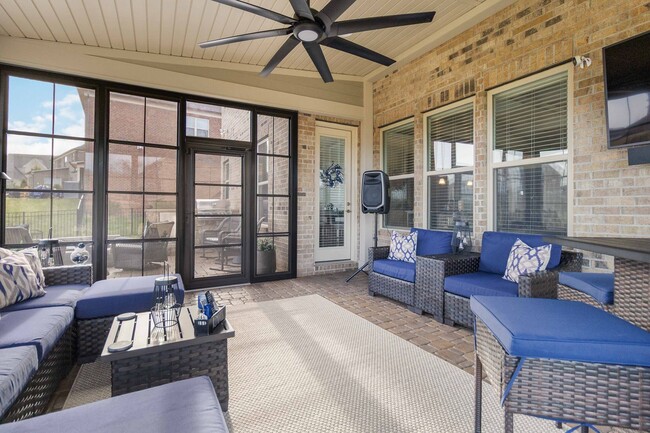 Building Photo - Beautiful partially furnished Home in Olmstead