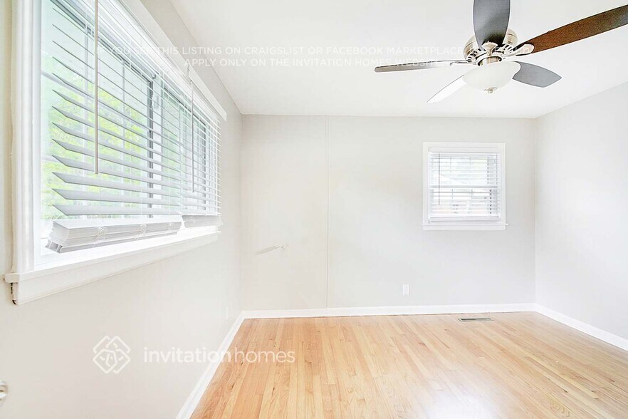 Building Photo - 512 Uzzle St