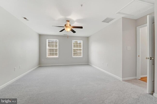 Building Photo - 609 Tebbston Dr