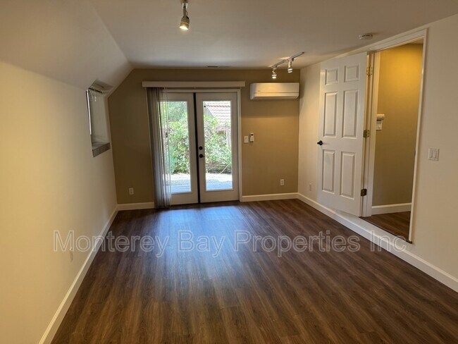 Building Photo - 158 Olive Springs Rd