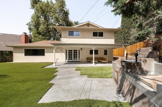 Building Photo - 4935 Cervato Way