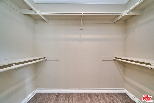Building Photo - 2660 Conata St