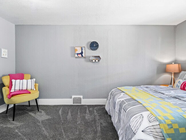 Building Photo - 2804 6th St