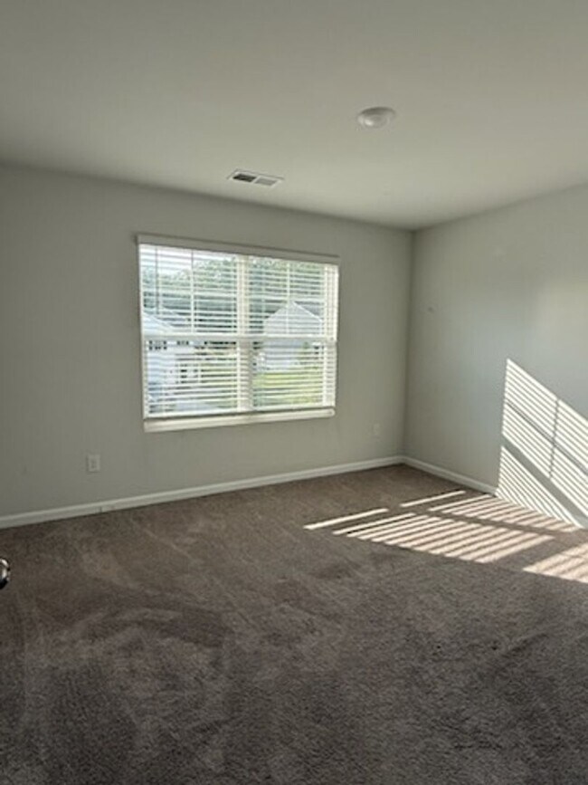 Building Photo - Gorgeous Home in The Arbors of New Kent