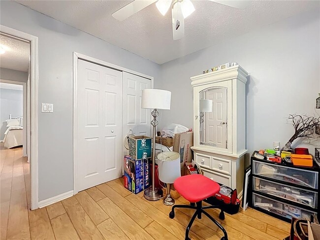 Building Photo - 26338 Glen Eagle Dr