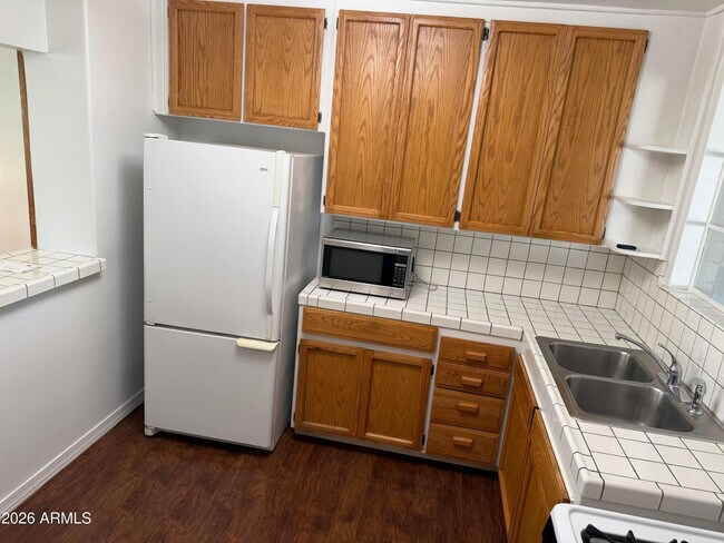 Building Photo - 4014 N 33rd Pl