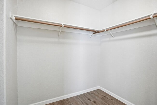 Building Photo - SPACIOUS & CLEAN 2 STORY, 4 BEDROOM, 2.5 BATH IN NATOMAS