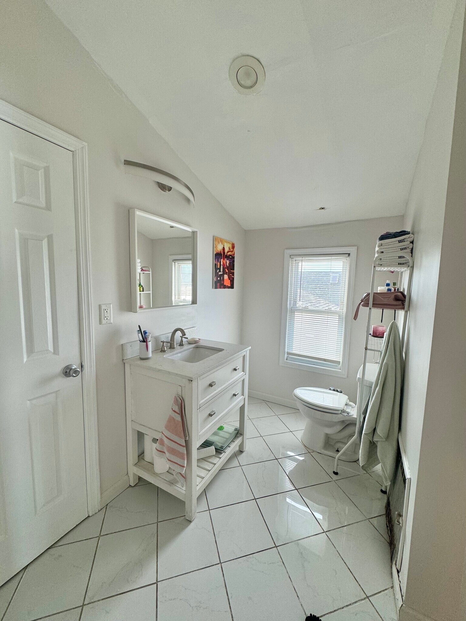 Building Photo - 286 Fulton Ave