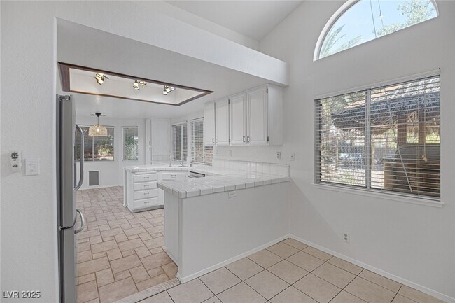 Building Photo - 4517 Inez Dr