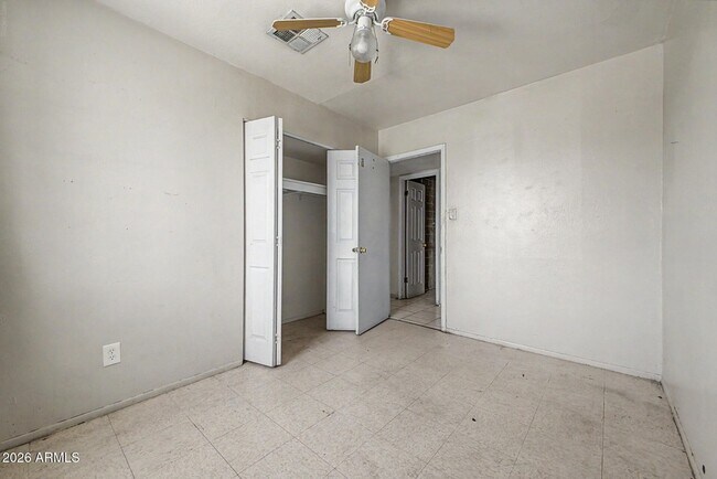 Building Photo - 5828 N 63rd Dr