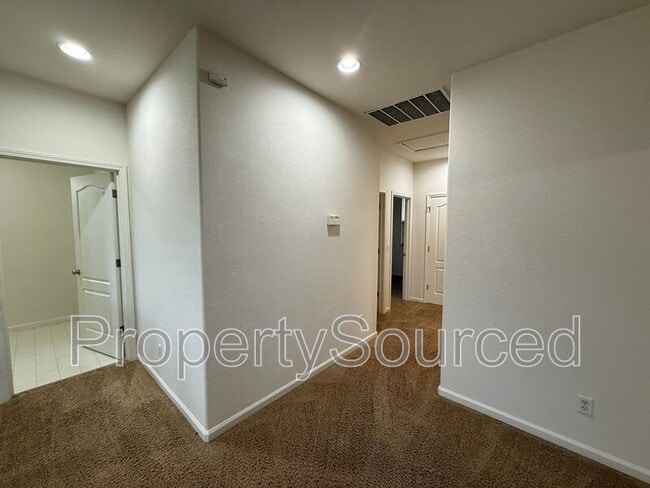 Building Photo - 17340 Ferndale St