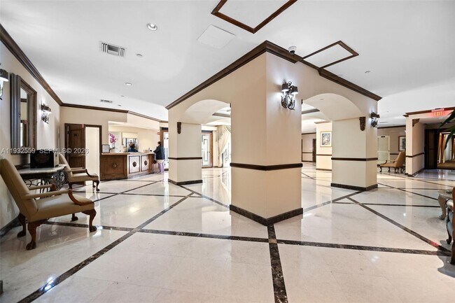 Building Photo - 18151 NE 31st Ct