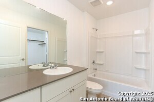 Building Photo - 10623 Vesta Curv