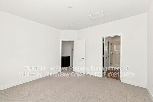 Building Photo - 259 Gambrel Cir