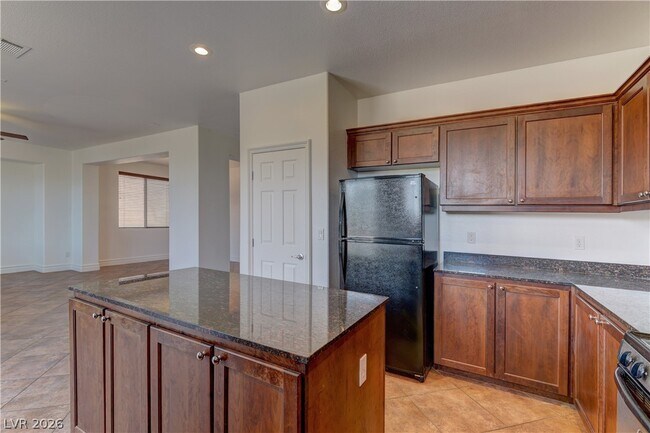 Building Photo - 9278 Bearded Iris Ave