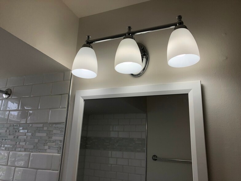 Building Photo - 10807 S Pulaski Rd