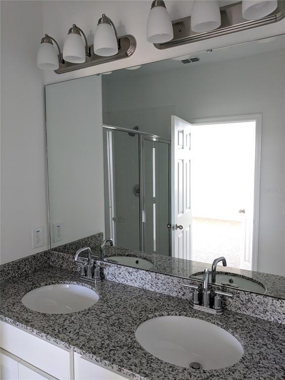 Building Photo - 15355 Willow Arbor Cir
