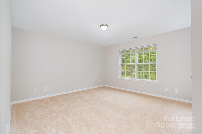 Building Photo - 14026 Green Birch Dr