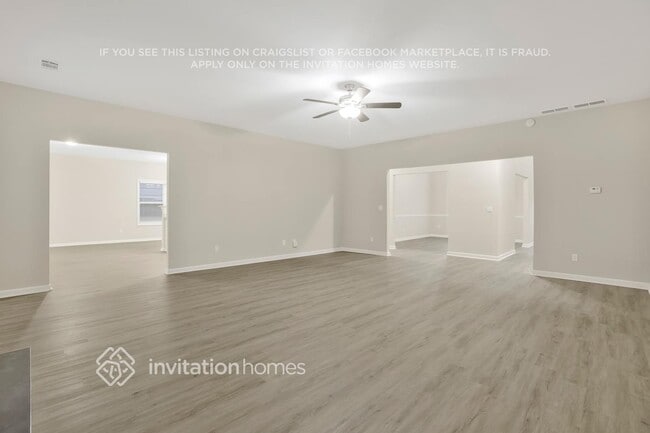 Building Photo - 4339 Shamrock Dr