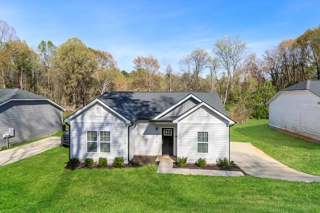 Building Photo - 1016 N Oakwood St