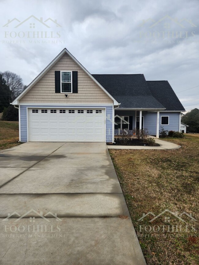 Building Photo - 1413 Dunn Rd