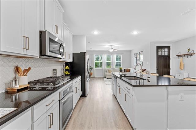 Building Photo - 2922 Alto Dr