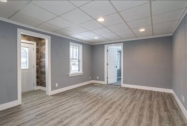 Building Photo - Click the “Apply Now” button or email wapmrentals@gmail.com for a prompt response.