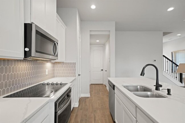 Building Photo - 1505 Canter Bayou Way