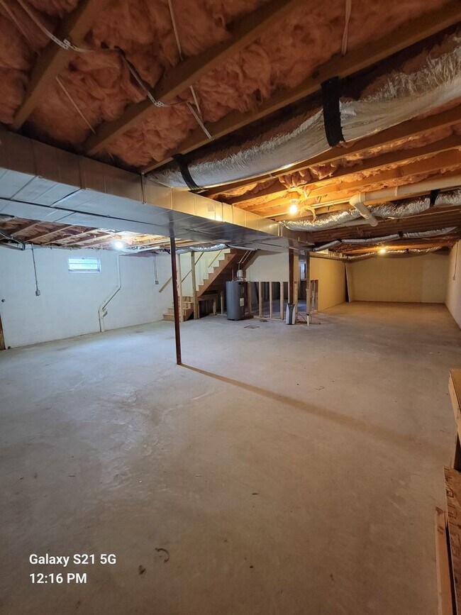 Building Photo - 11616 N Landis Ave