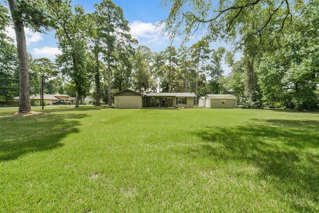Building Photo - 23807 Red Oak Dr