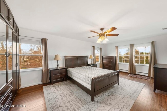 Building Photo - 146 Bath Ave