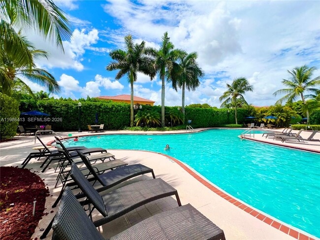 Building Photo - 2126 NE 38th Rd