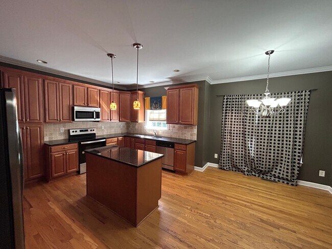 Building Photo - PFAFFTOWN, NC! Lochurst neighborhood. Reagan HS! 5 bedroom, 4.5 bathrooms, over 5k sq ft