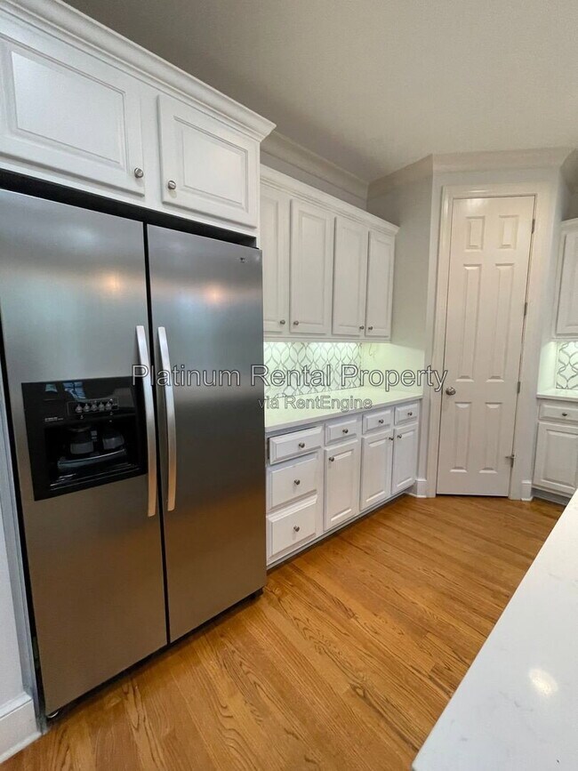 Building Photo - 1875 Adagio Dr