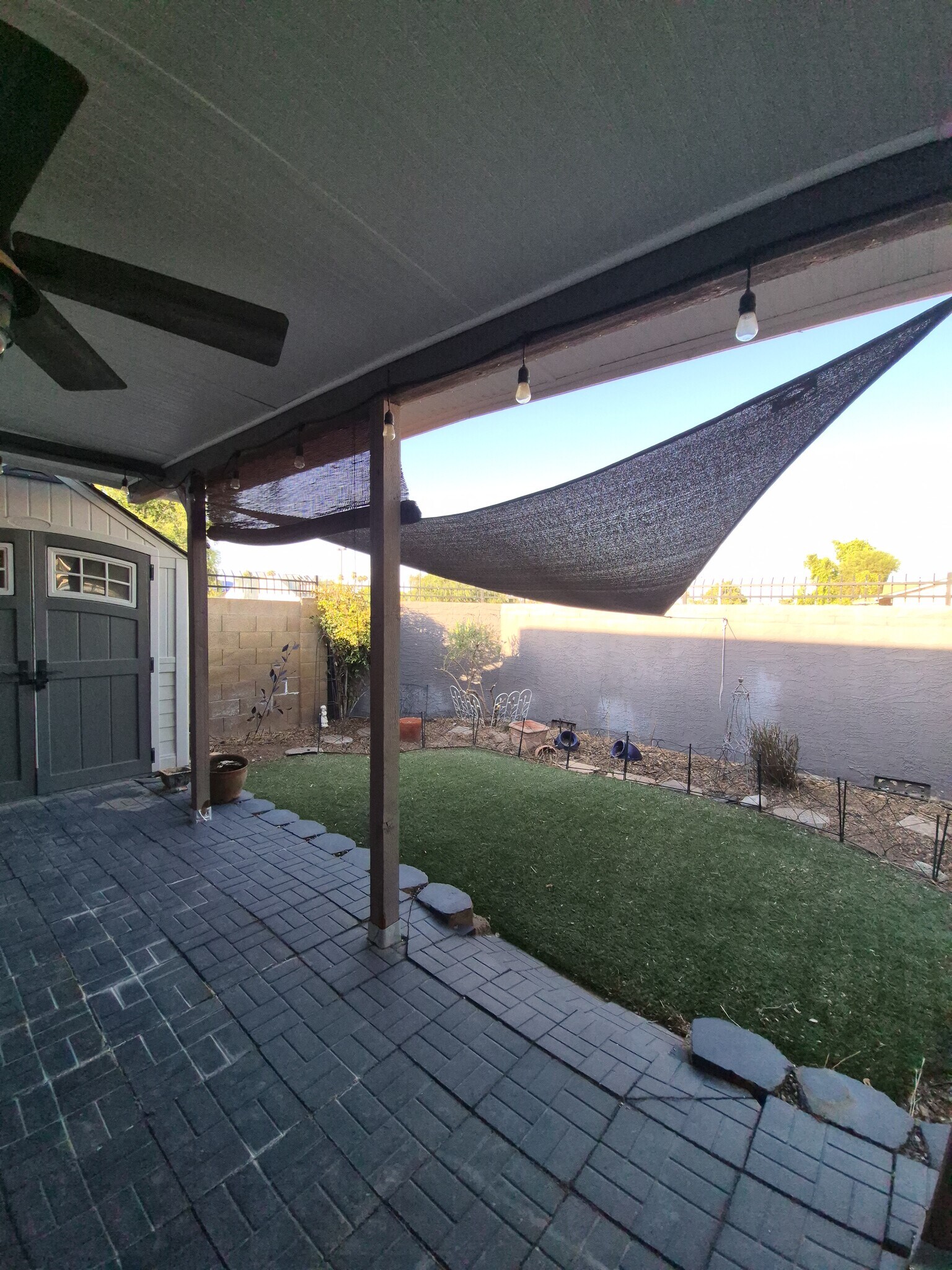 Building Photo - 9237 N 47th Dr