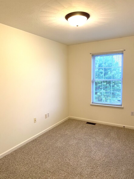 Building Photo - 104 Windstone Dr
