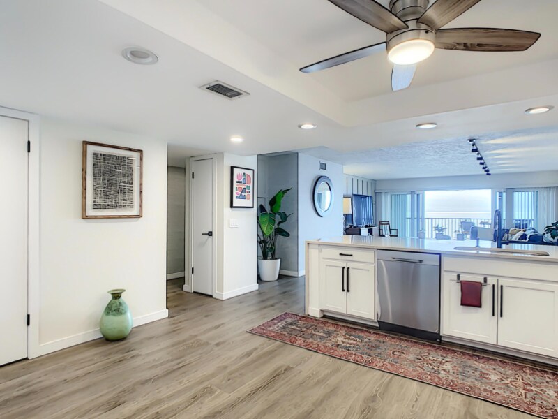 Building Photo - 175 Jimmy Buffett Mem Hwy