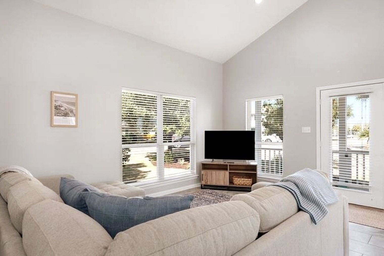 Building Photo - 4618 Windstarr Dr